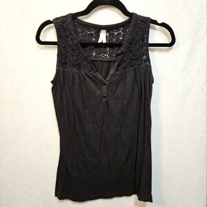 Cute Lace Detail Tank